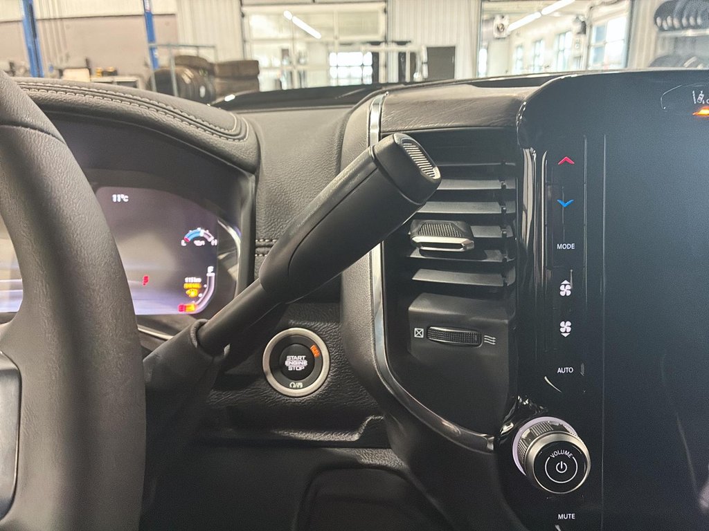 Ram 3500 LARAMIE 2026 à Saint-Hyacinthe, Québec - 13 - w1024h768px