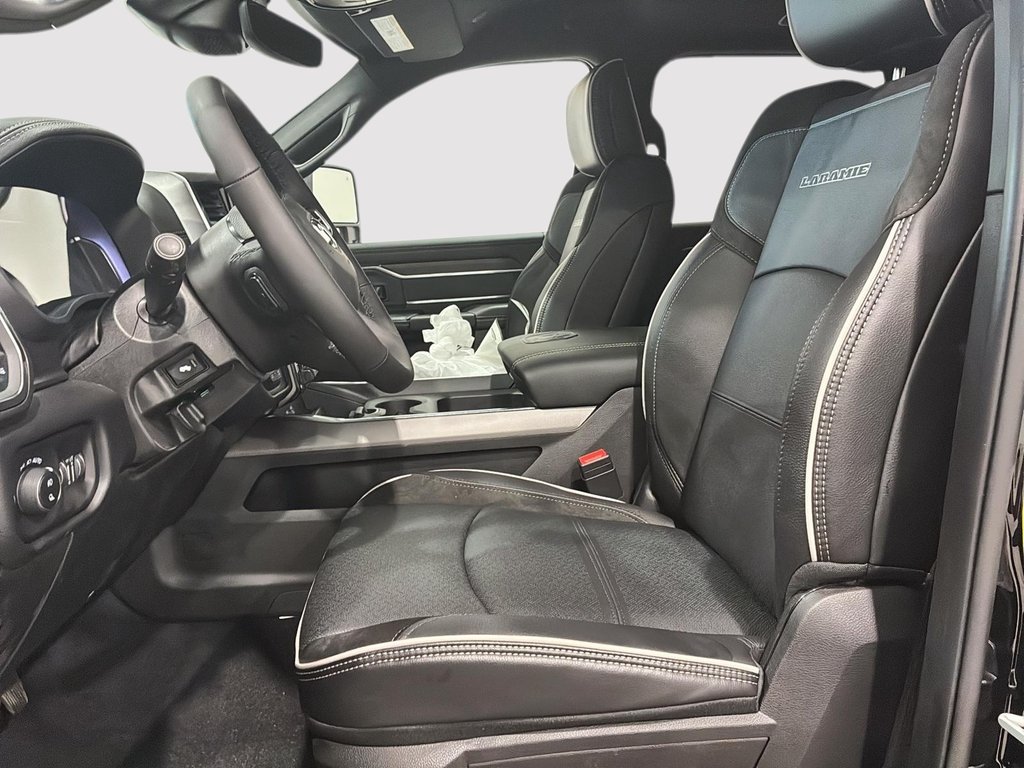 Ram 3500 LARAMIE 2026 à Saint-Hyacinthe, Québec - 8 - w1024h768px