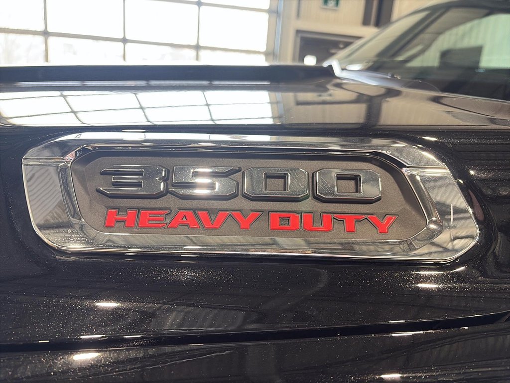 2026 Ram 3500 LIMITED in Saint-Hyacinthe, Quebec - 6 - w1024h768px