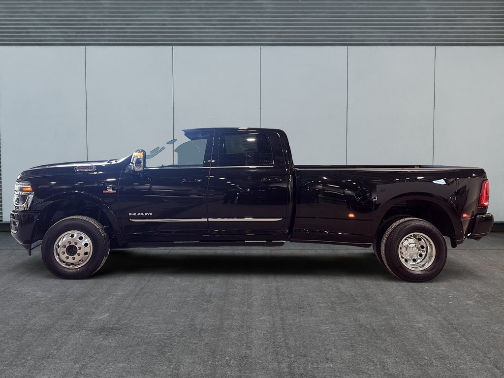 2026 Ram 3500 LIMITED in Saint-Hyacinthe, Quebec - 5 - w1024h768px