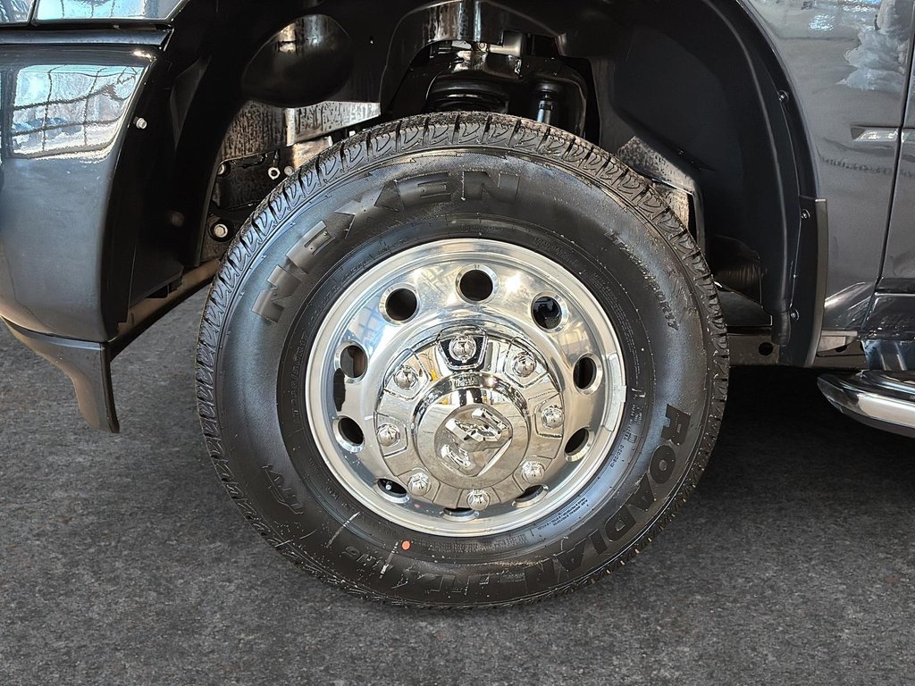 Ram 3500 BIG HORN 2026 à Saint-Hyacinthe, Québec - 7 - w1024h768px