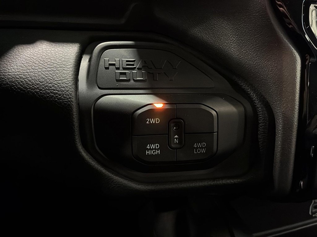 2026 Ram 3500 BIG HORN in Saint-Hyacinthe, Quebec - 15 - w1024h768px