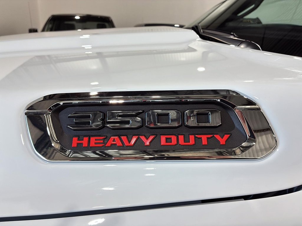 2026 Ram 3500 BIG HORN in Saint-Hyacinthe, Quebec - 6 - w1024h768px