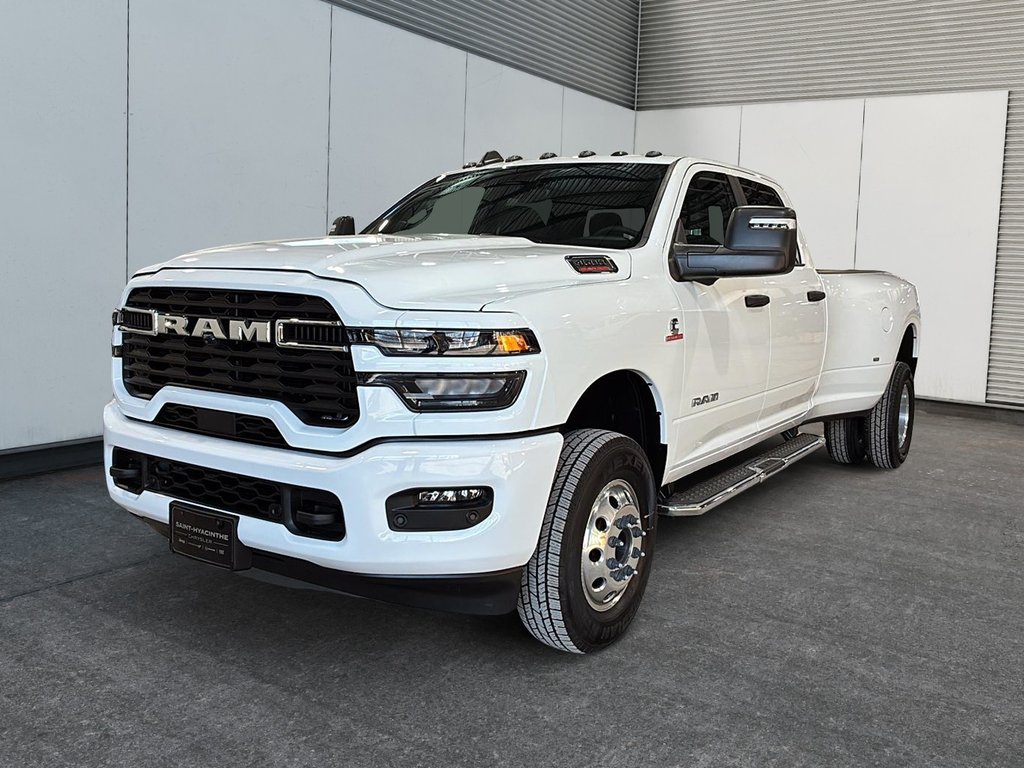 2026 Ram 3500 BIG HORN in Saint-Hyacinthe, Quebec - 1 - w1024h768px