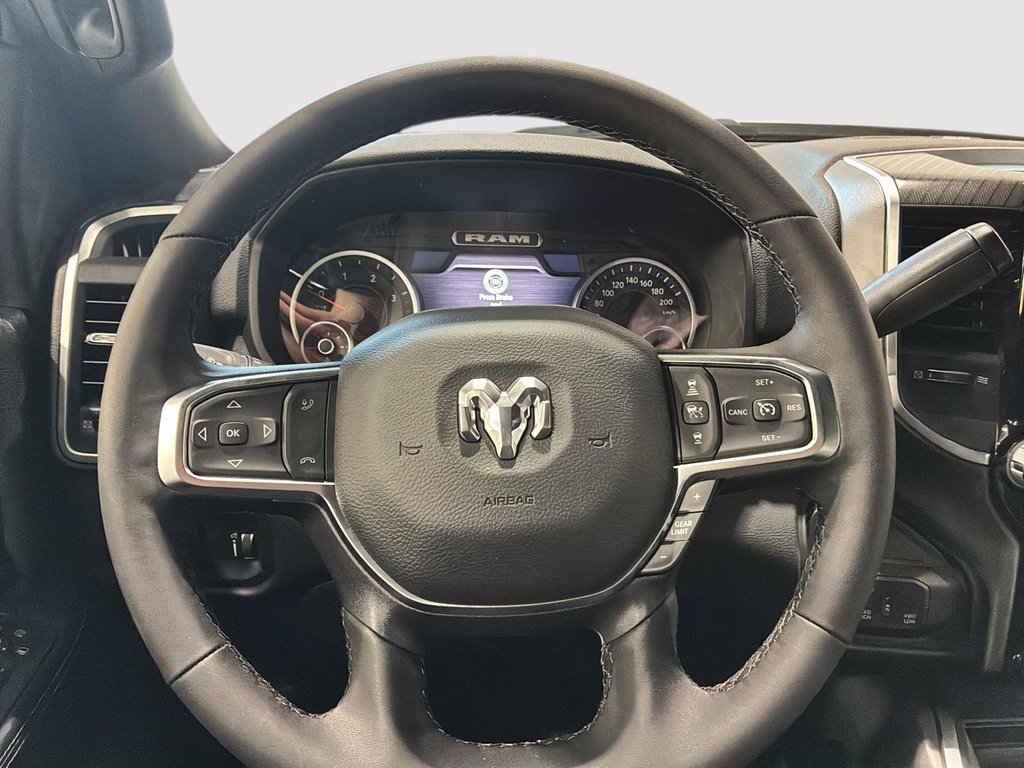 2026 Ram 3500 BIG HORN in Saint-Hyacinthe, Quebec - 11 - w1024h768px