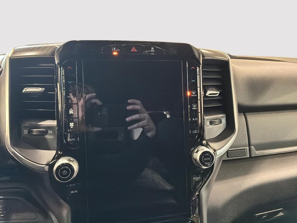 2026 Ram 3500 BIG HORN in Saint-Hyacinthe, Quebec - 16 - w1024h768px