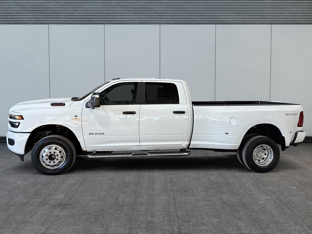 2026 Ram 3500 BIG HORN in Saint-Hyacinthe, Quebec - 5 - w1024h768px