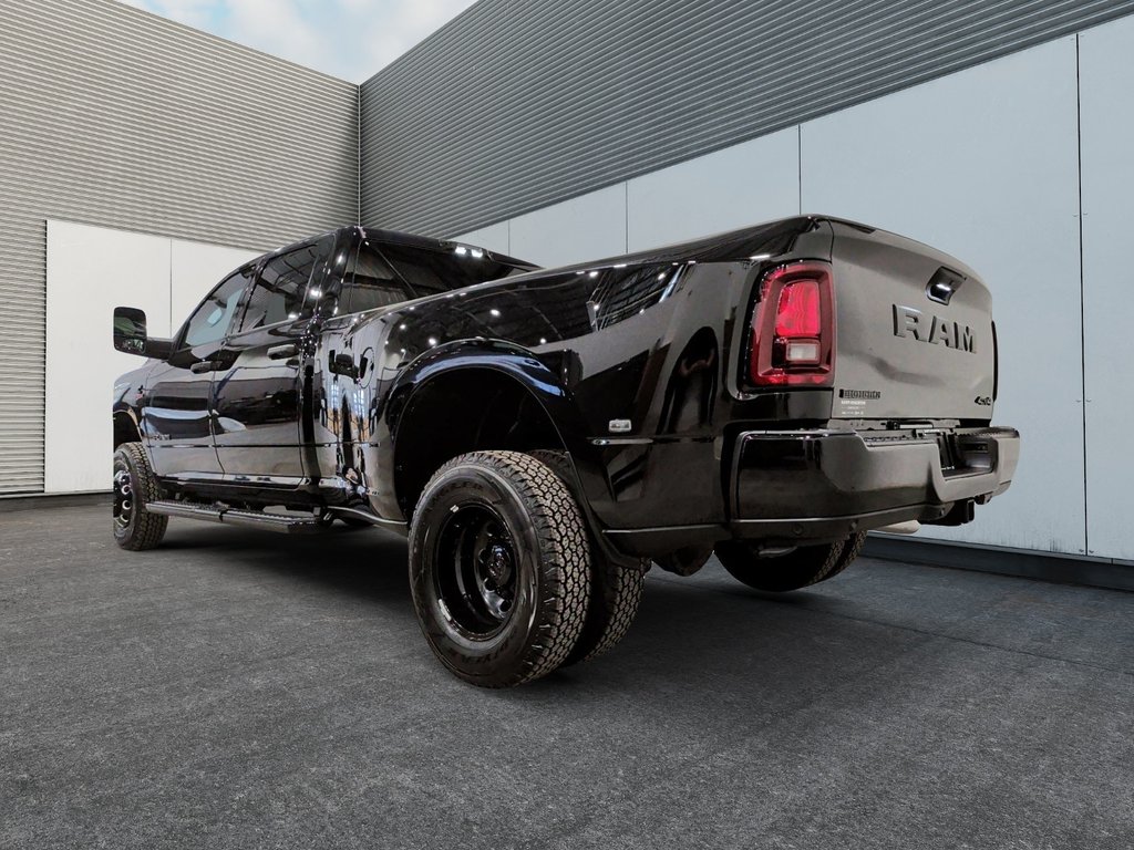 2026 Ram 3500 BIG HORN in Saint-Hyacinthe, Quebec - 4 - w1024h768px
