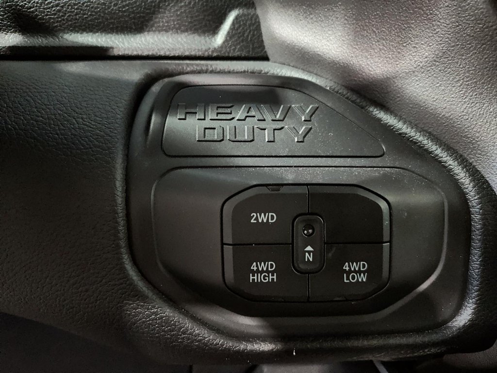 2026 Ram 3500 BIG HORN in Saint-Hyacinthe, Quebec - 16 - w1024h768px