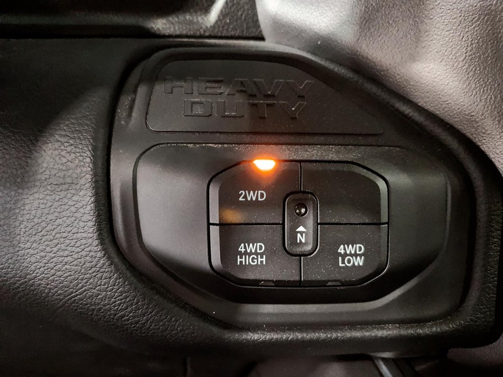 2026 Ram 3500 BIG HORN in Saint-Hyacinthe, Quebec - 14 - w1024h768px