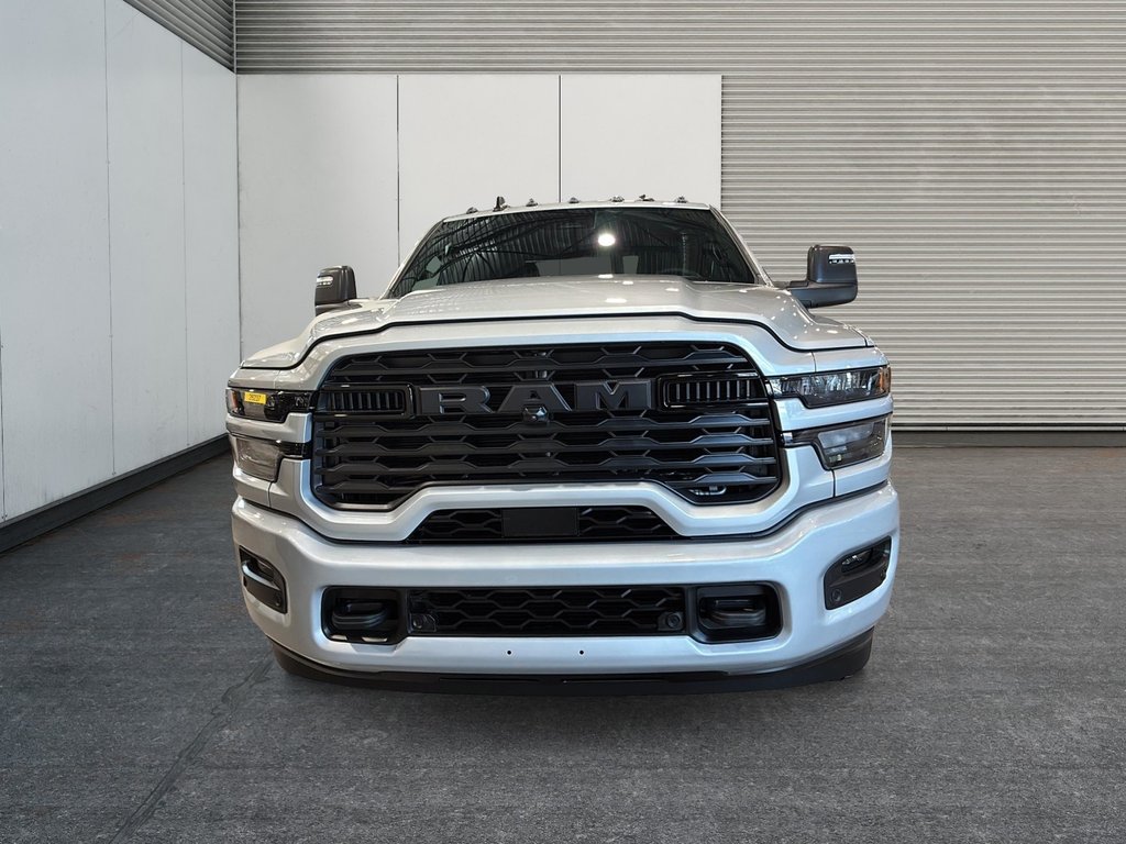 Ram 3500 BIG HORN 2026 à Saint-Hyacinthe, Québec - 2 - w1024h768px