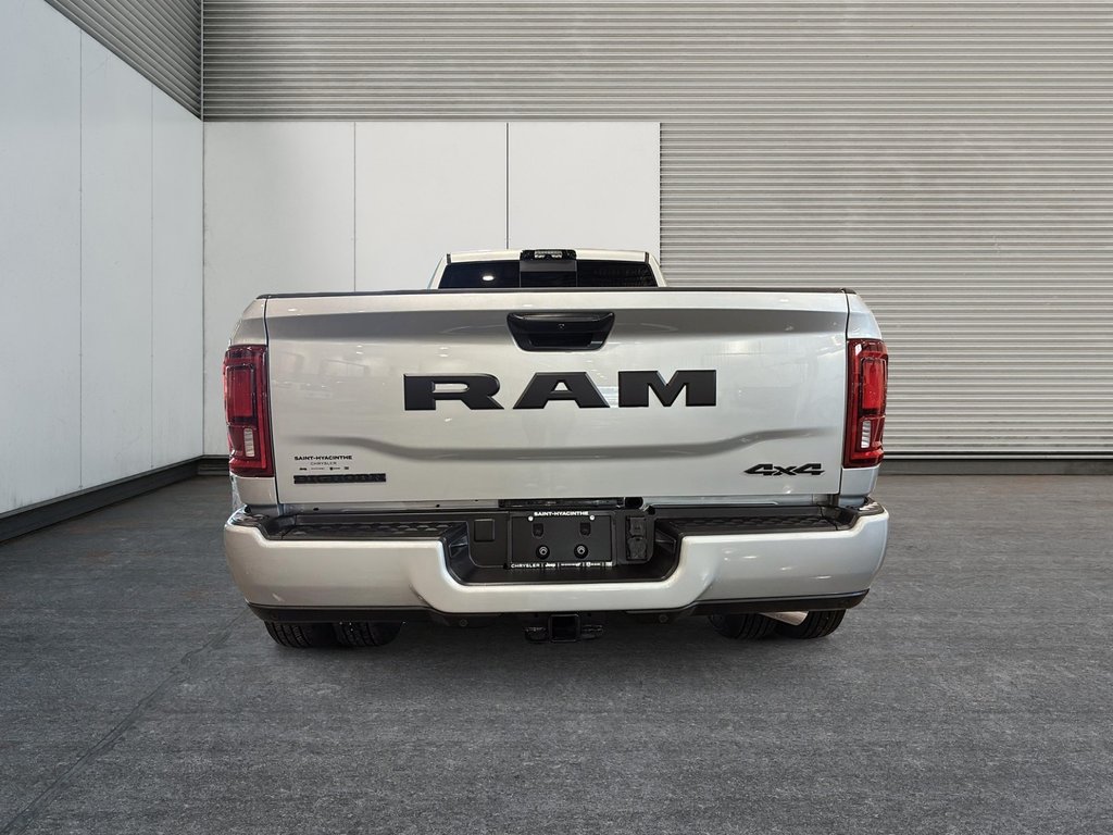 Ram 3500 BIG HORN 2026 à Saint-Hyacinthe, Québec - 3 - w1024h768px