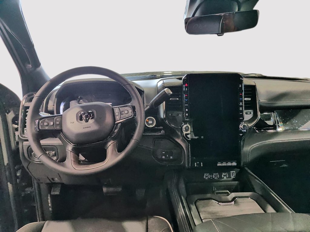 2026 Ram 3500 LIMITED in Saint-Hyacinthe, Quebec - 9 - w1024h768px