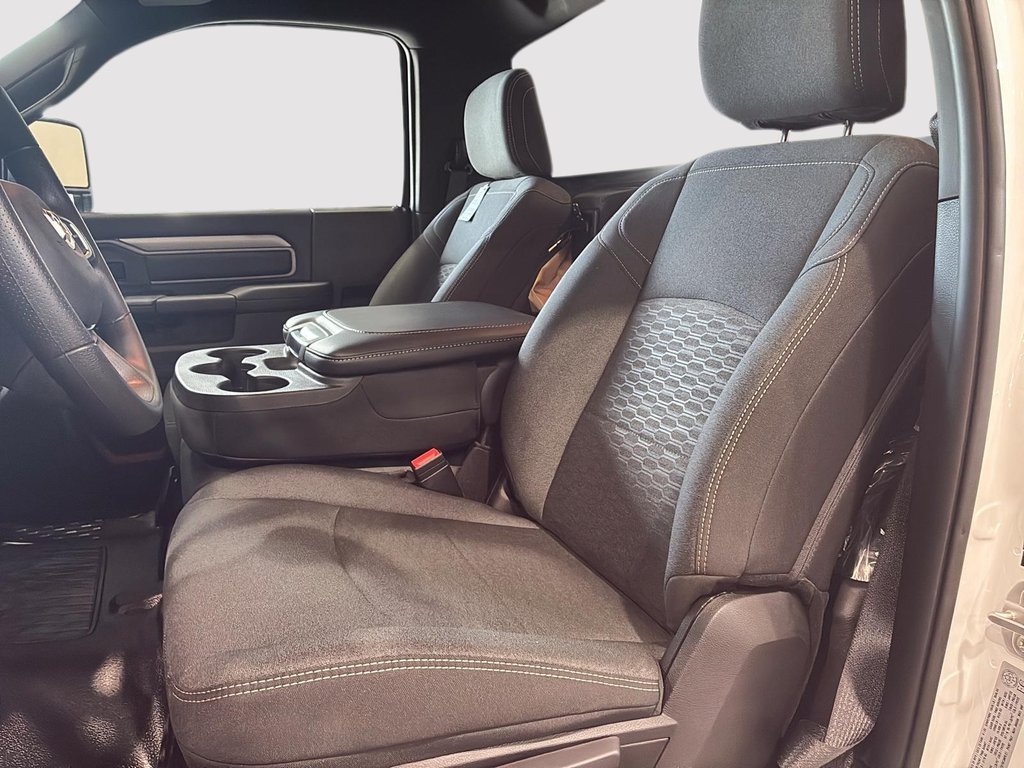 Ram 5500 TRADESMAN 2025 à Saint-Hyacinthe, Québec - 8 - w1024h768px