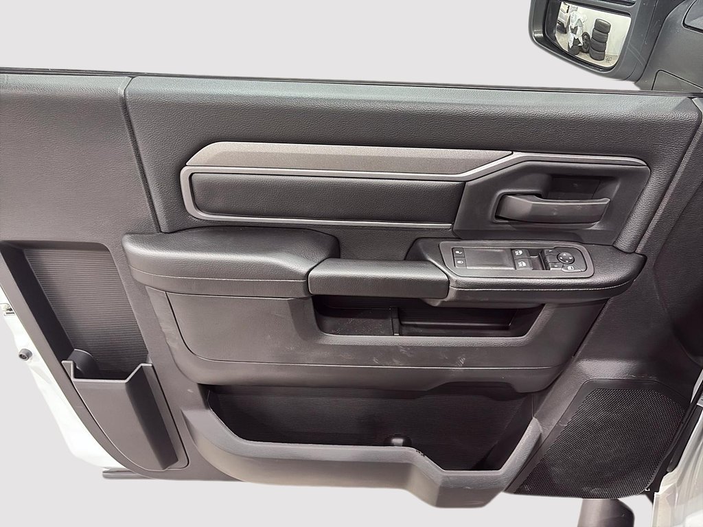 Ram 5500 TRADESMAN 2026 à Saint-Hyacinthe, Québec - 10 - w1024h768px