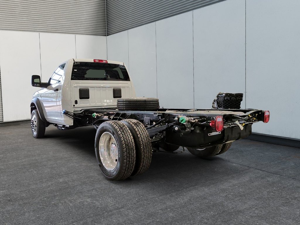 2026 Ram 5500 TRADESMAN in Saint-Hyacinthe, Quebec - 4 - w1024h768px