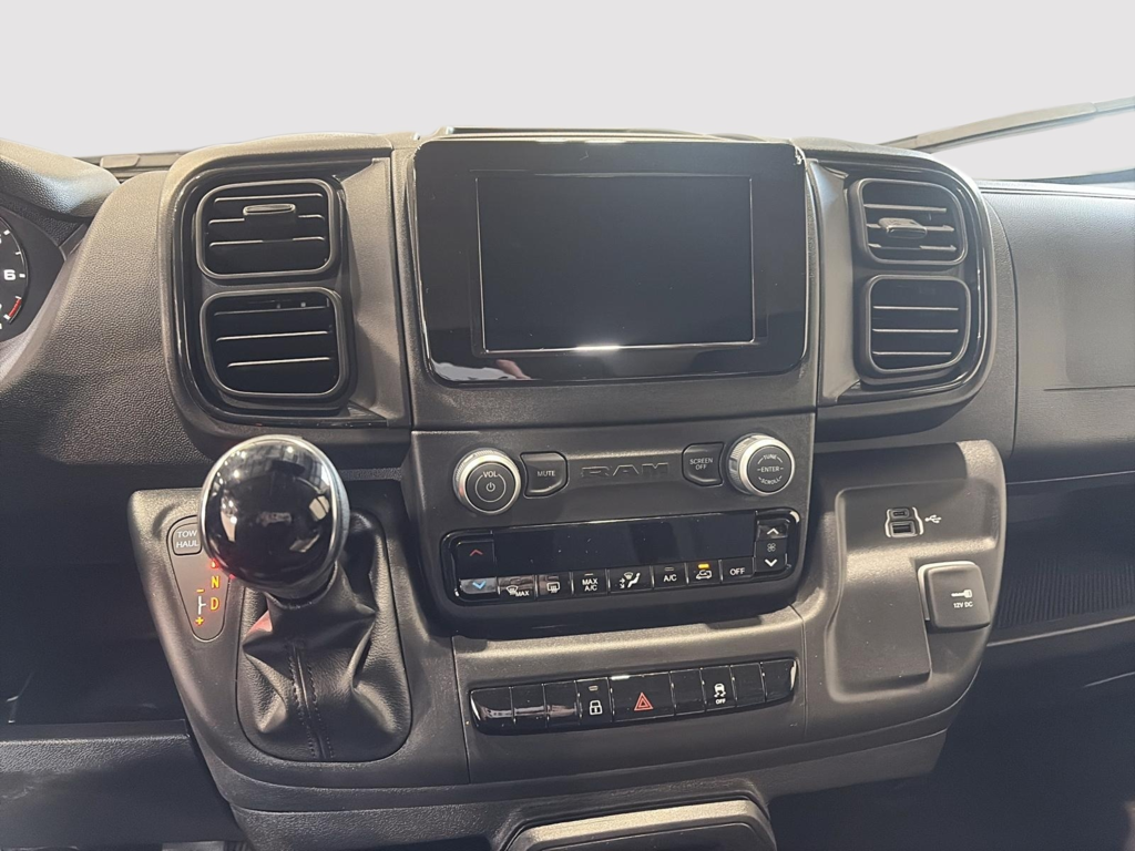 Ram ProMaster 3500  2026 à Saint-Hyacinthe, Québec - 7 - w1024h768px