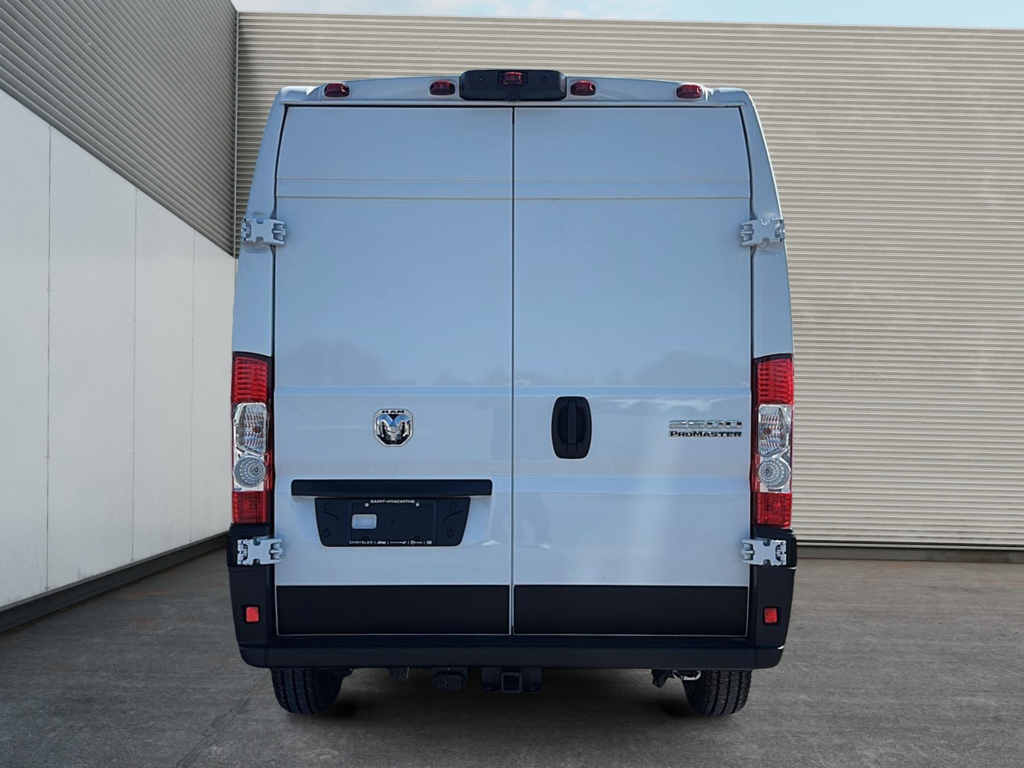 2025 Ram PROMASTER CARGO VAN 2500 TRADESMAN W/ PASS SEAT in Saint-Hyacinthe, Quebec - 3 - w1024h768px