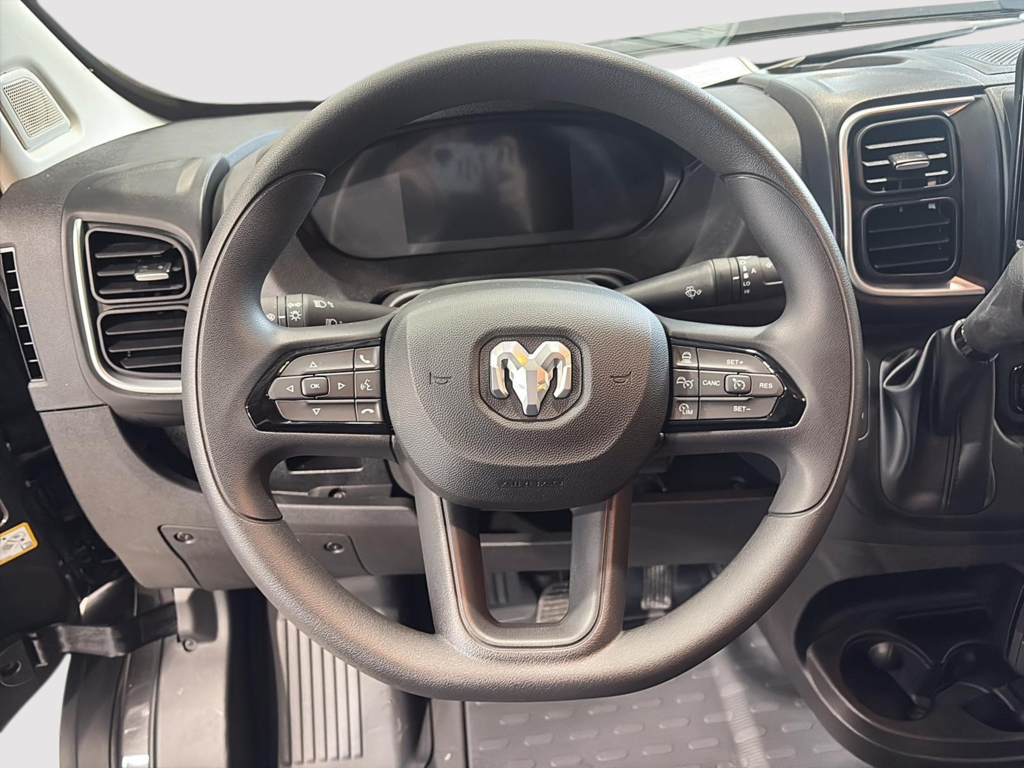 Ram Promaster Cargo Van 2500 SLT+ 2025 à Saint-Hyacinthe, Québec - 14 - w1024h768px