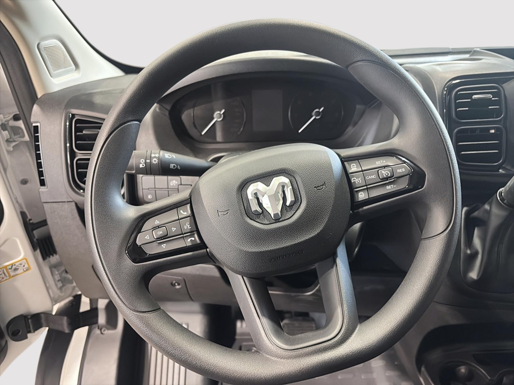 Ram PROMASTER CARGO VAN 2500 TRADESMAN W/ PASS SEAT 2025 à Saint-Hyacinthe, Québec - 14 - w1024h768px