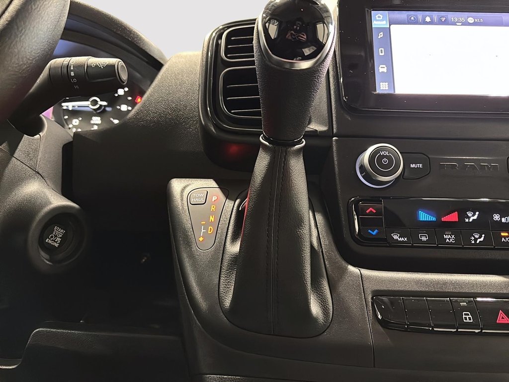 2025 Ram PROMASTER CARGO VAN 3500 TRADESMAN W/ PASS SEAT in Saint-Hyacinthe, Quebec - 8 - w1024h768px