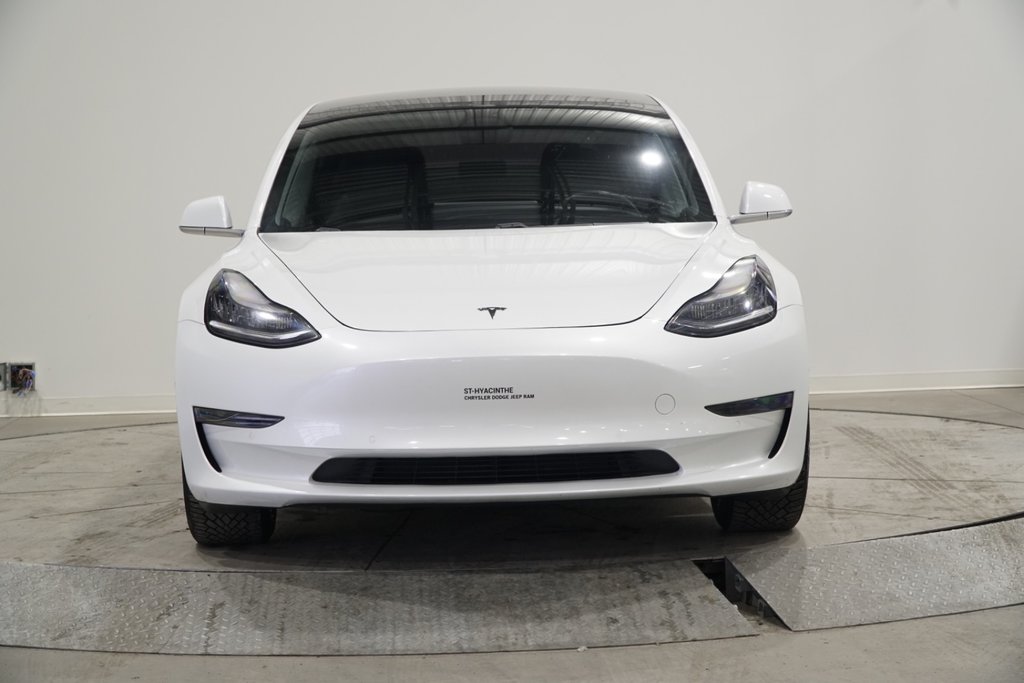 2019 Tesla MODEL 3 Standard Range in Saint-Hyacinthe, Quebec - 2 - w1024h768px