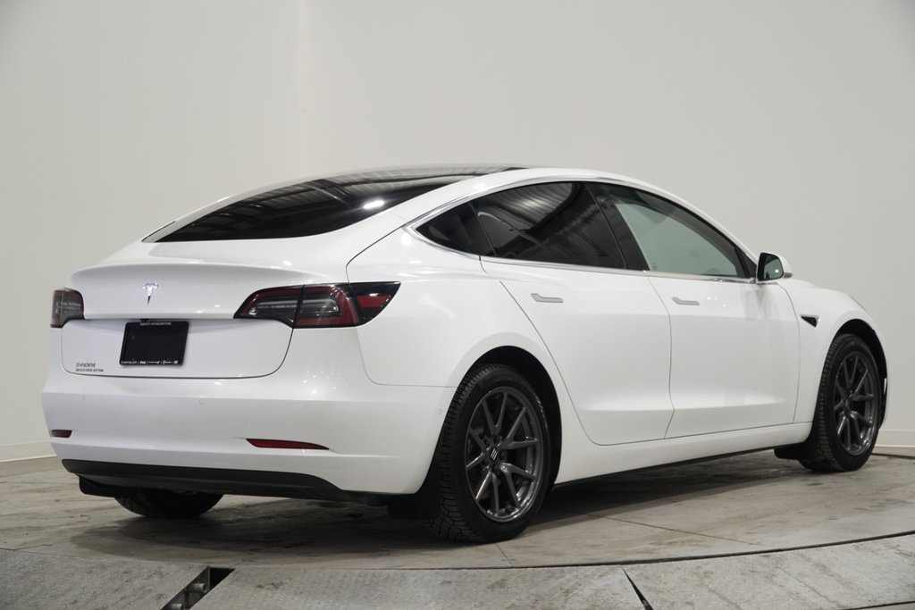 2019 Tesla MODEL 3 Standard Range in Saint-Hyacinthe, Quebec - 4 - w1024h768px