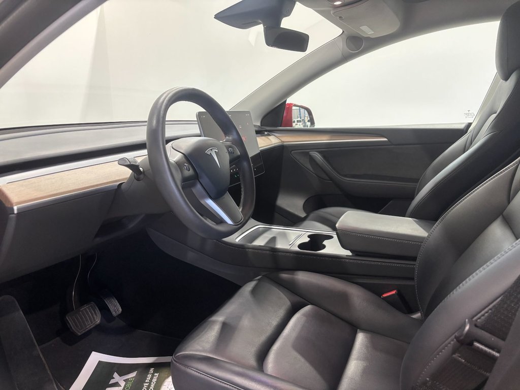 2022  Model Y Long Range AWD in Saint-Hyacinthe, Quebec - 16 - w1024h768px