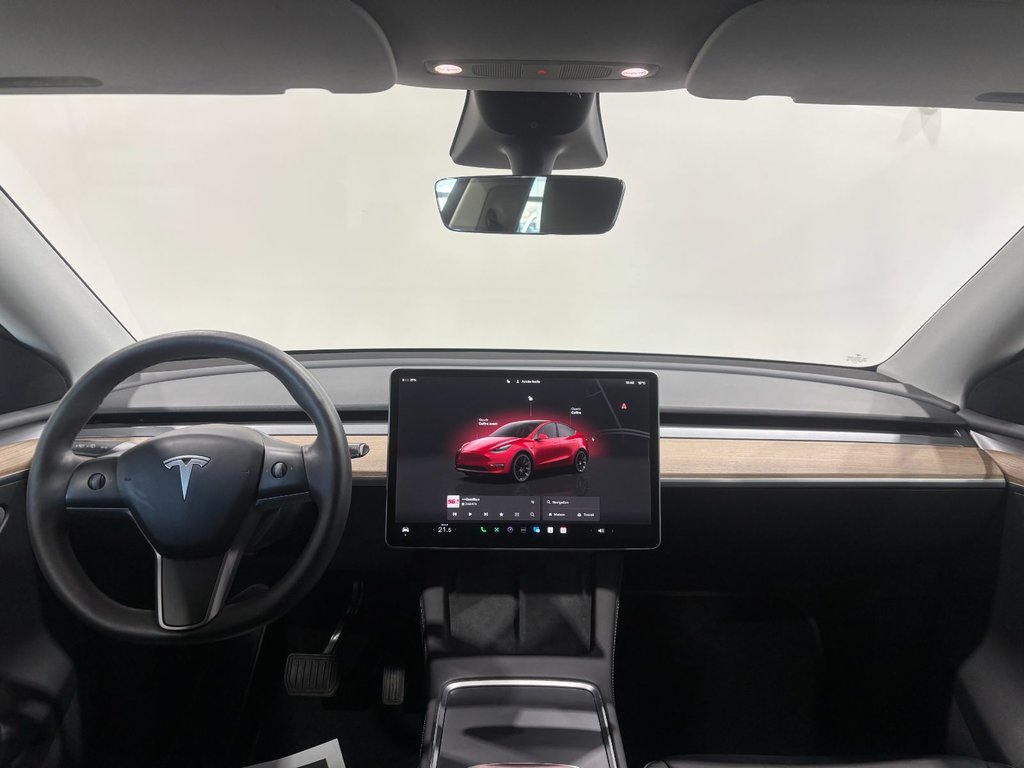 2022  Model Y Long Range AWD in Saint-Hyacinthe, Quebec - 13 - w1024h768px