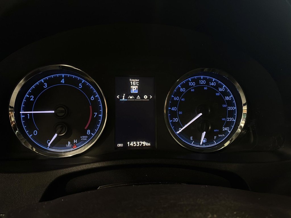 2019 Toyota Corolla SE TOIT-OUVRANT in Saint-Hyacinthe, Quebec - 12 - w1024h768px