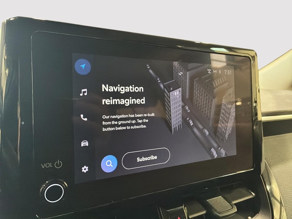 2024 Toyota Corolla LE HYBRID AWD in Saint-Hyacinthe, Quebec - 17 - w1024h768px