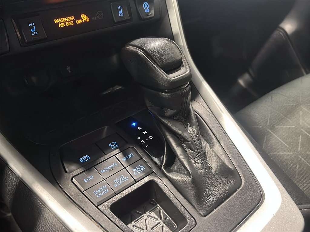 2022 Toyota RAV4 LE AWD LE AWD in Saint-Hyacinthe, Quebec - 12 - w1024h768px
