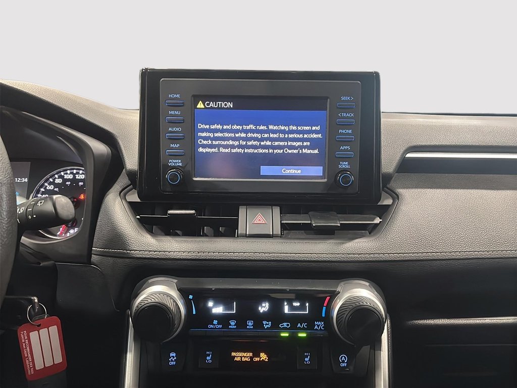2022 Toyota RAV4 LE AWD LE AWD in Saint-Hyacinthe, Quebec - 11 - w1024h768px
