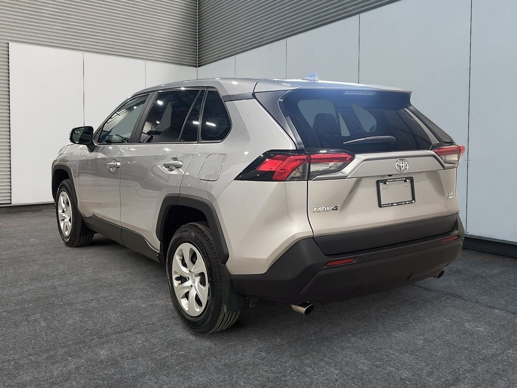 2022 Toyota RAV4 LE AWD LE AWD in Saint-Hyacinthe, Quebec - 4 - w1024h768px