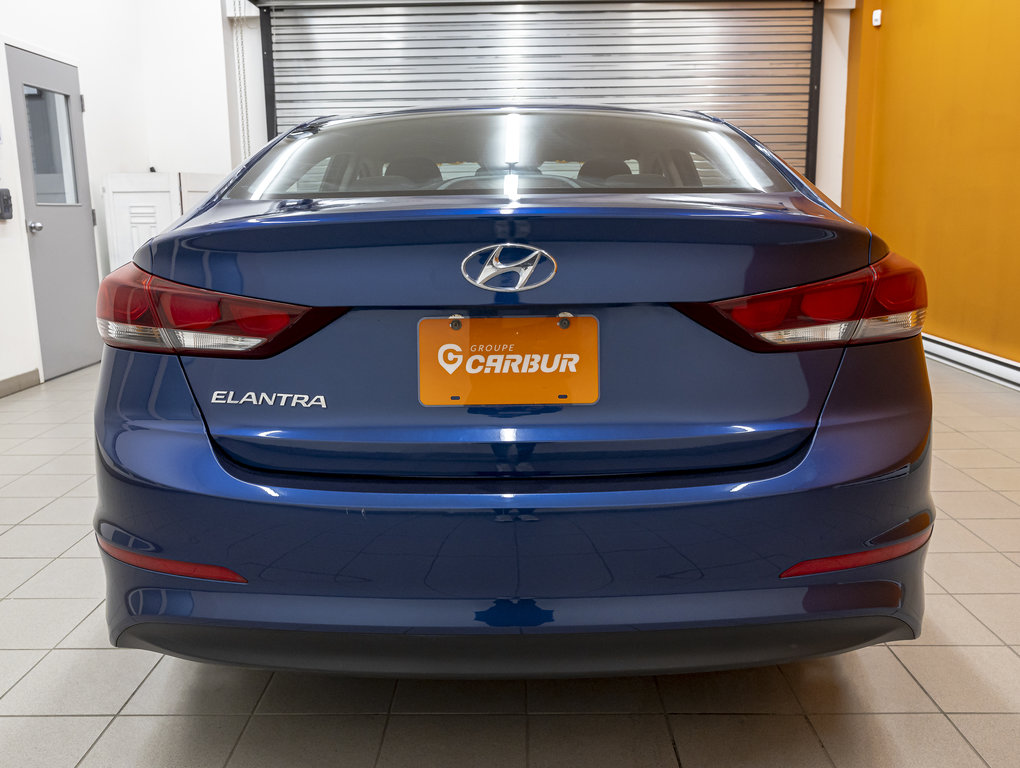 Hyundai Elantra  2017 à St-Jérôme, Québec - 6 - w1024h768px