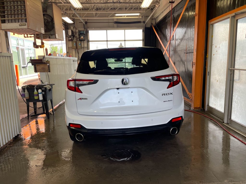 Acura RDX  2024 à St-Jérôme, Québec - 9 - w1024h768px