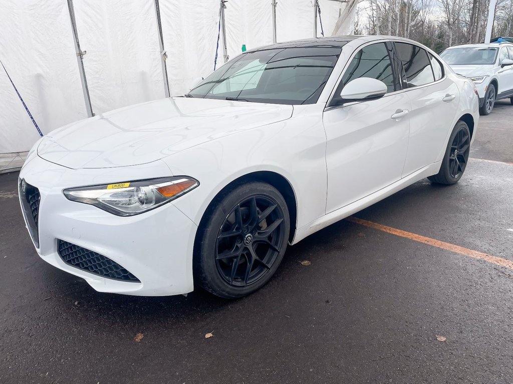 Alfa Romeo GIULIA  2017 à St-Jérôme, Québec - 1 - w1024h768px