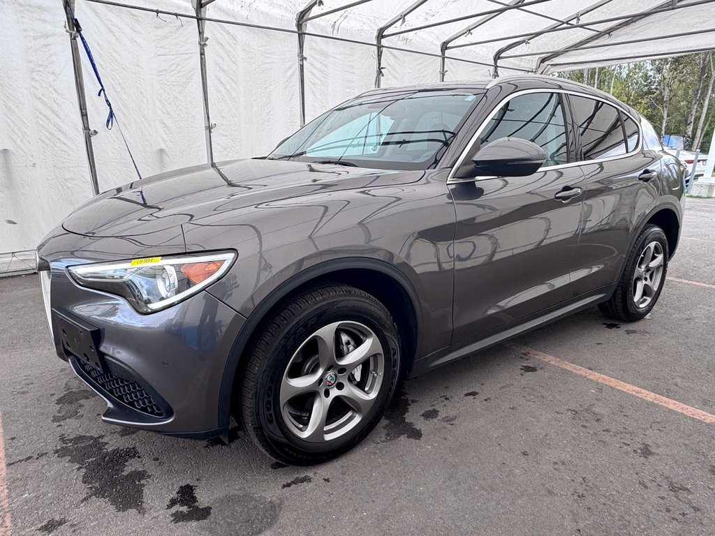 Alfa Romeo Stelvio  2018 à St-Jérôme, Québec - 1 - w1024h768px