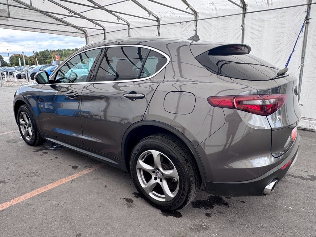 Alfa Romeo Stelvio  2018 à St-Jérôme, Québec - 5 - w1024h768px