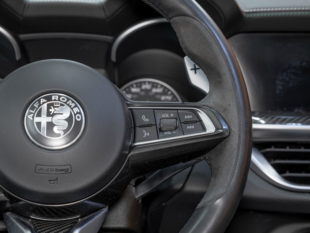 Alfa Romeo Stelvio  2021 à St-Jérôme, Québec - 17 - w1024h768px