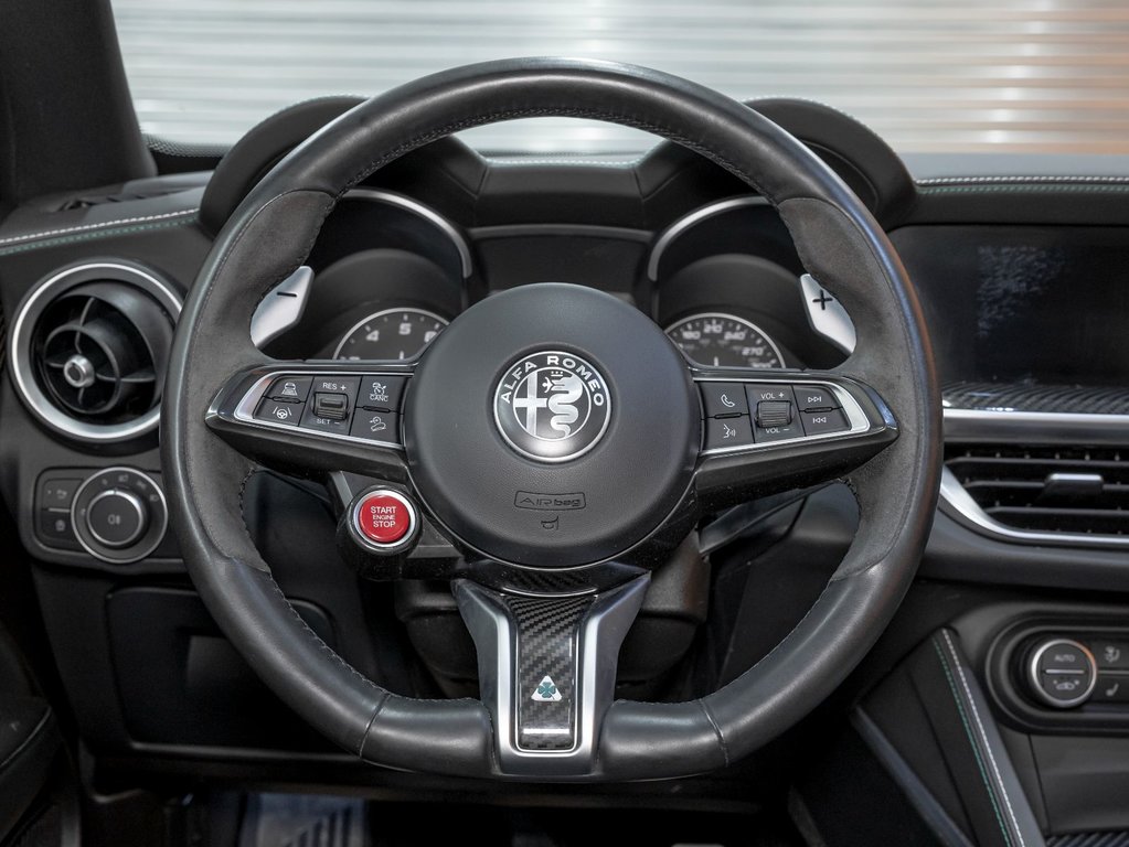 Alfa Romeo Stelvio  2021 à St-Jérôme, Québec - 14 - w1024h768px