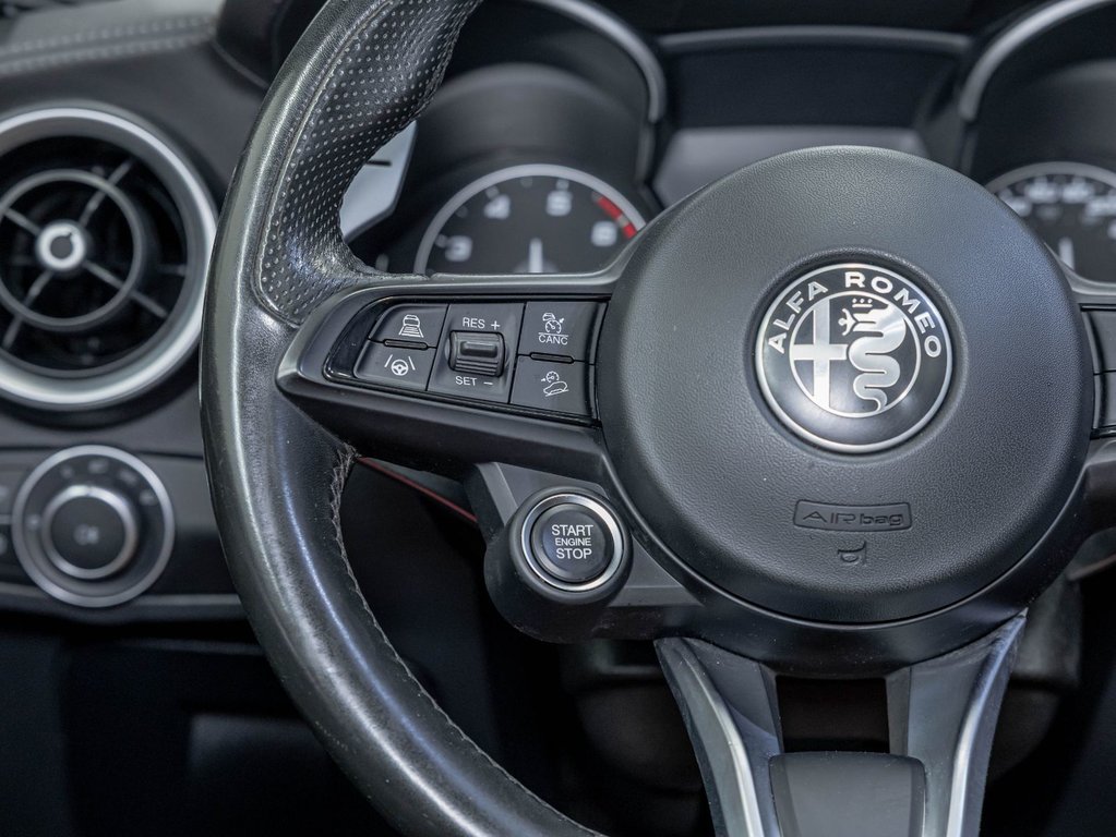 Alfa Romeo Stelvio  2022 à St-Jérôme, Québec - 15 - w1024h768px
