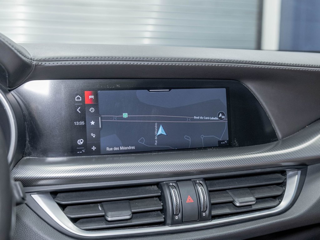 Alfa Romeo Stelvio  2022 à St-Jérôme, Québec - 17 - w1024h768px