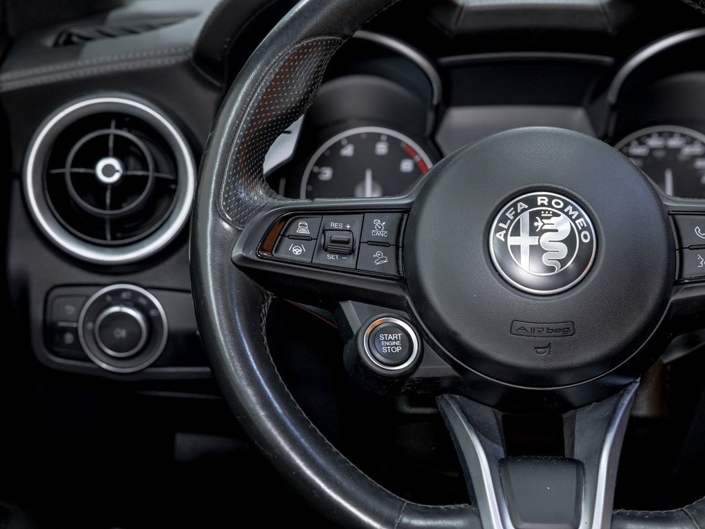 Alfa Romeo Stelvio  2022 à St-Jérôme, Québec - 15 - w1024h768px