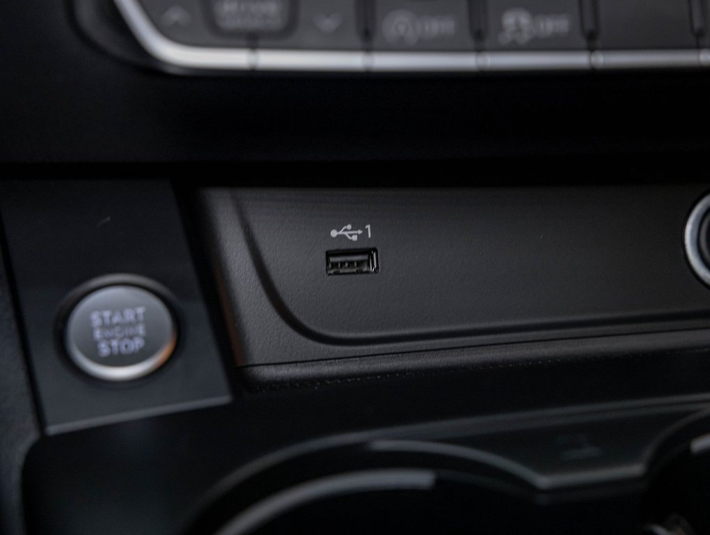 2023 Audi A4 in St-Jérôme, Quebec - 24 - w1024h768px