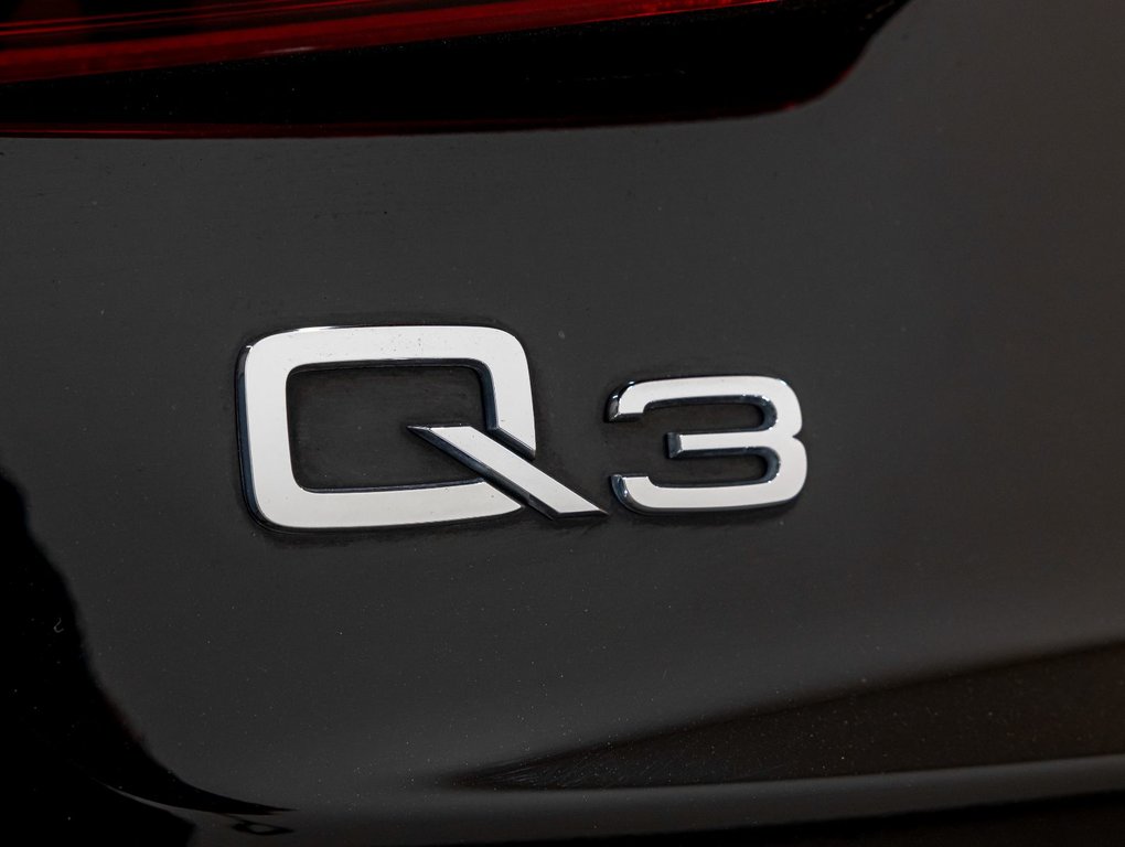 2018 Audi Q3 in St-Jérôme, Quebec - 35 - w1024h768px
