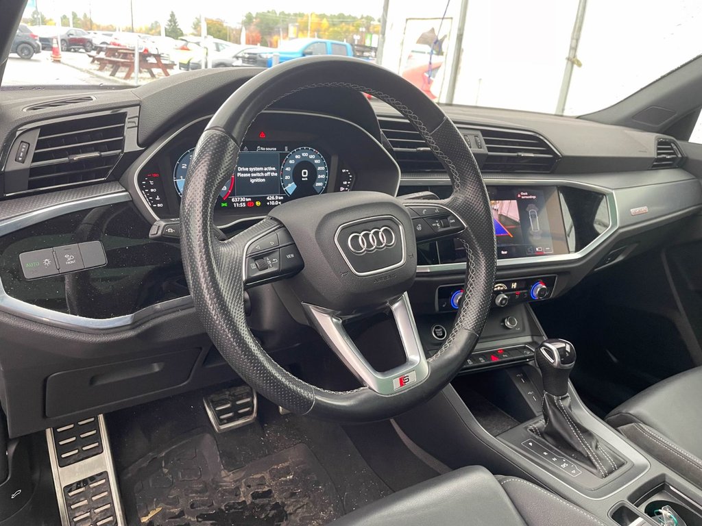 2022 Audi Q3 in St-Jérôme, Quebec - 4 - w1024h768px