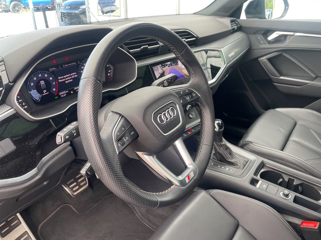 2024 Audi Q3 in St-Jérôme, Quebec - 11 - w1024h768px