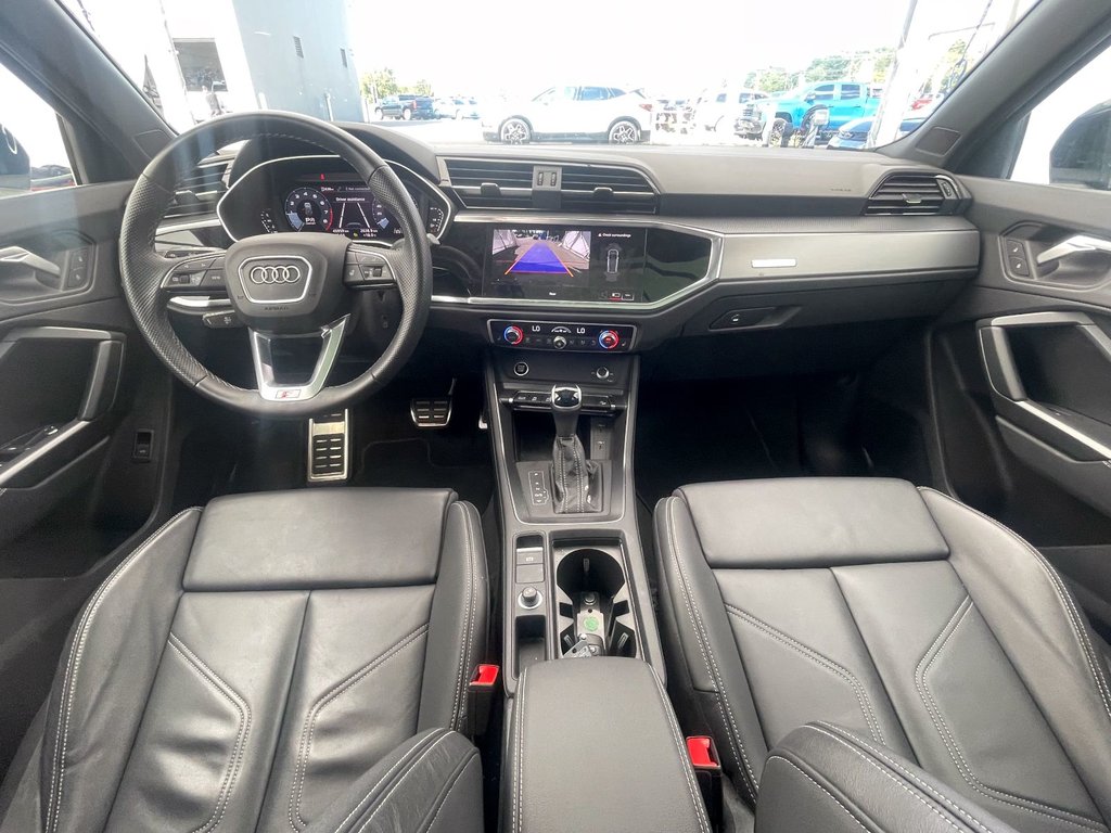 2024 Audi Q3 in St-Jérôme, Quebec - 4 - w1024h768px