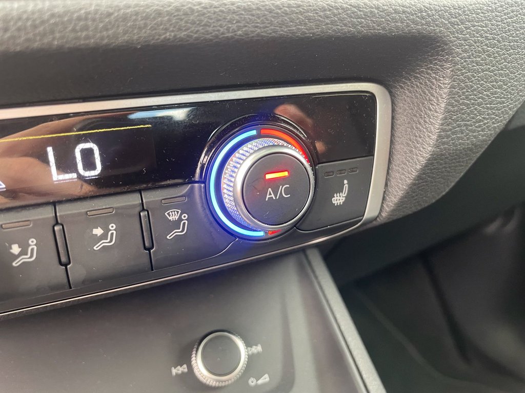 2024 Audi Q3 in St-Jérôme, Quebec - 16 - w1024h768px